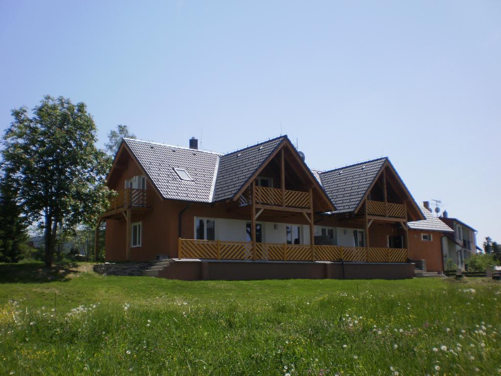 Apartmany Eva Frymburk Bagian luar foto